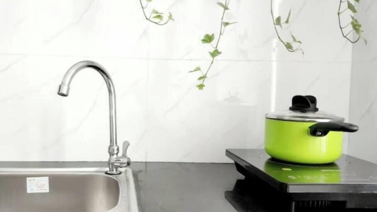 District 11 Apartment | Apartment with Balcony Fresh & Sunny