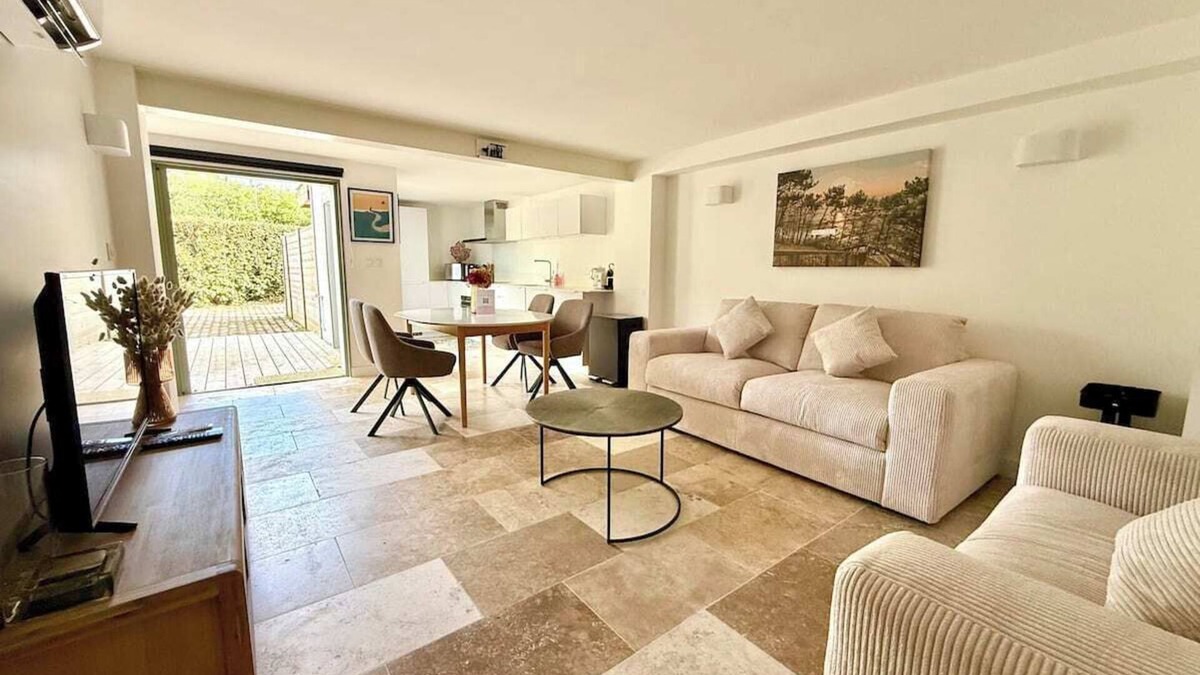 Pyla-sur-Mer Apartment | Apartment with garden at Pyla sur mer 100m from the beach