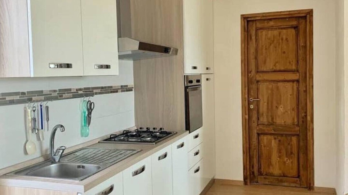 Alanno House | Apartment with garden