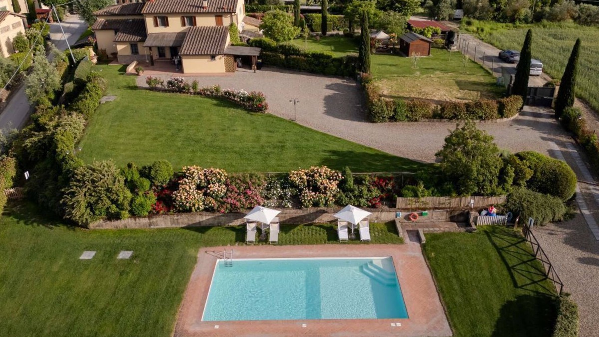 Castelfiorentino Apartment | Apartment with pool and stunning landscape