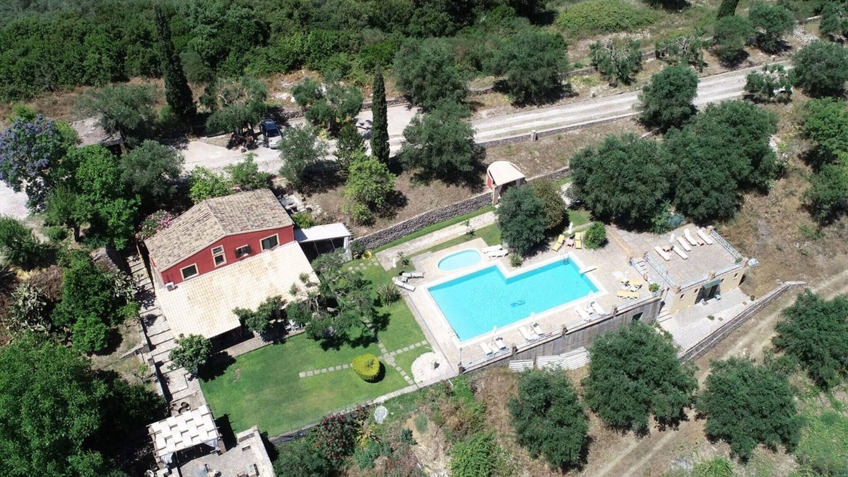 Paleokastritsa Apartment | Apartment with Pool & Near Sea