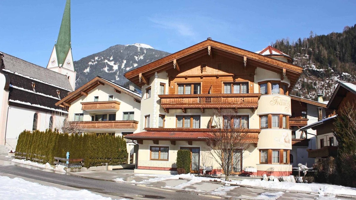 Stumm Apartment | Apartment with sauna in Kaltenbach, Tyrol