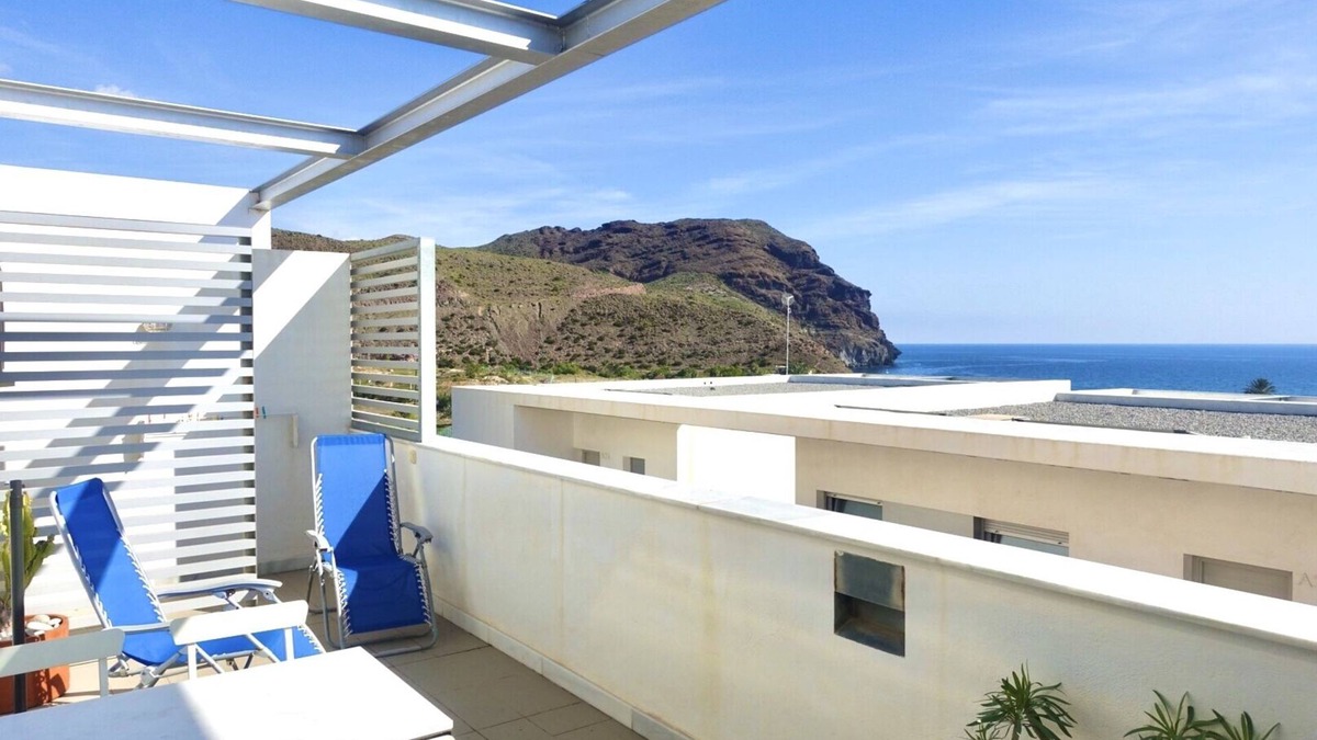 Las Negras Apartment | Apartment with sea views with pool and wifi