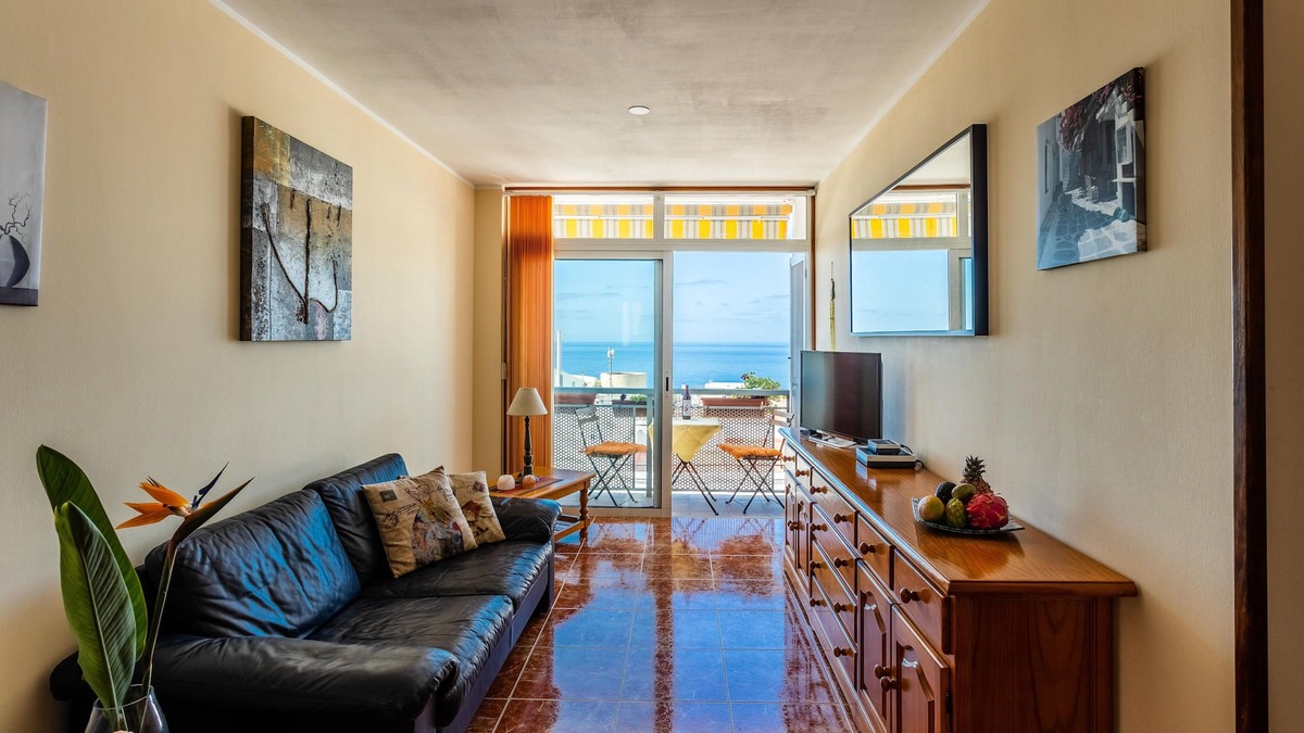 Tazacorte Apartment | Apartment with sea view