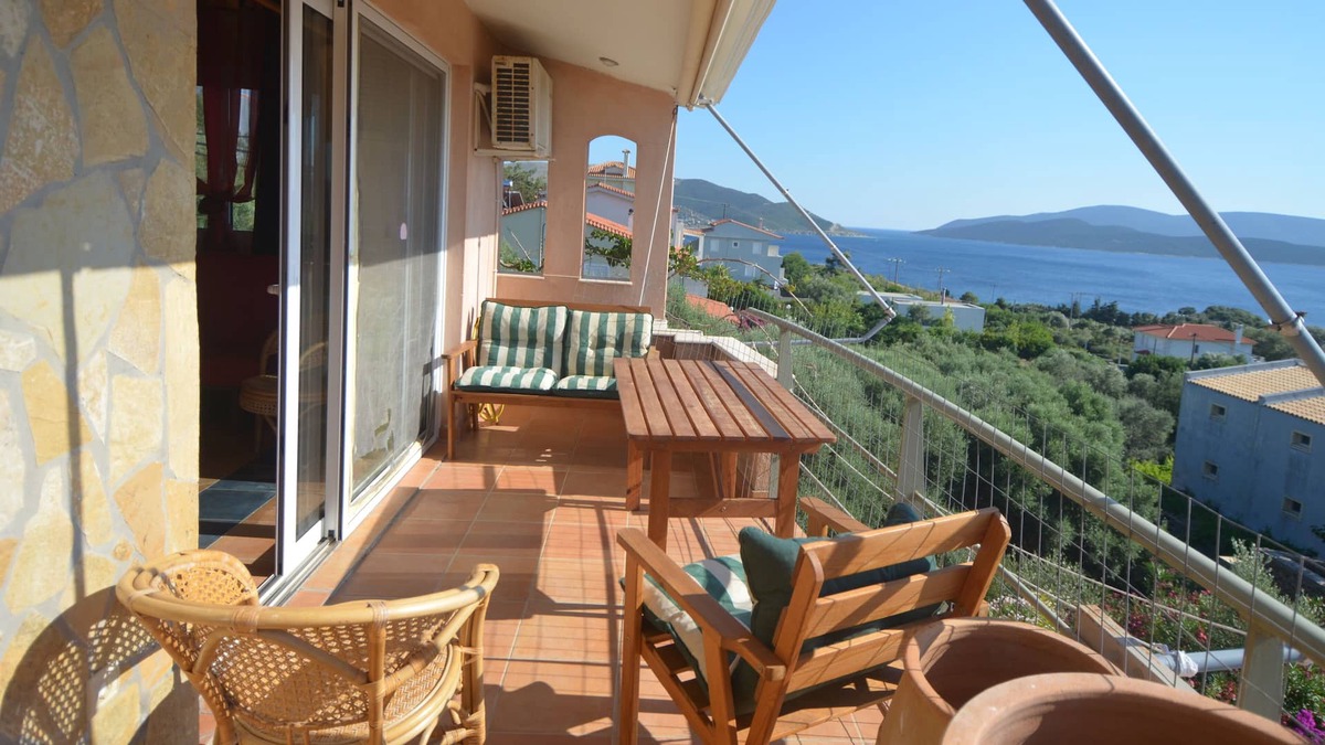 Marmari Condo | Apartment With Sea View For 14 people 1h From Athens In Evia