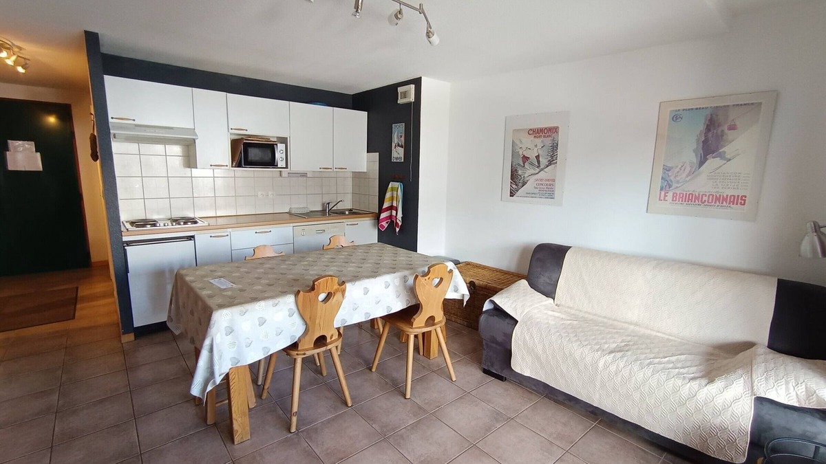 Montgenevre Apartment | Apartment with south-facing balcony, parking, pet-friendly