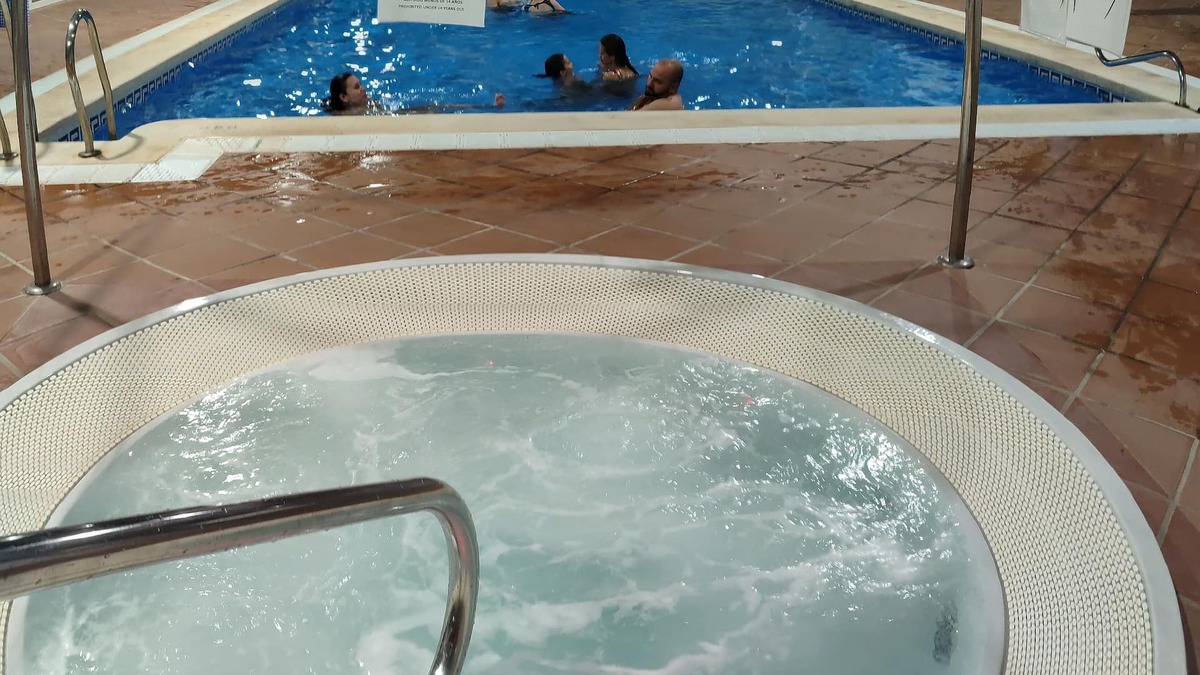 Vera Apartment | Apartment with spa, paddle tennis, wifi