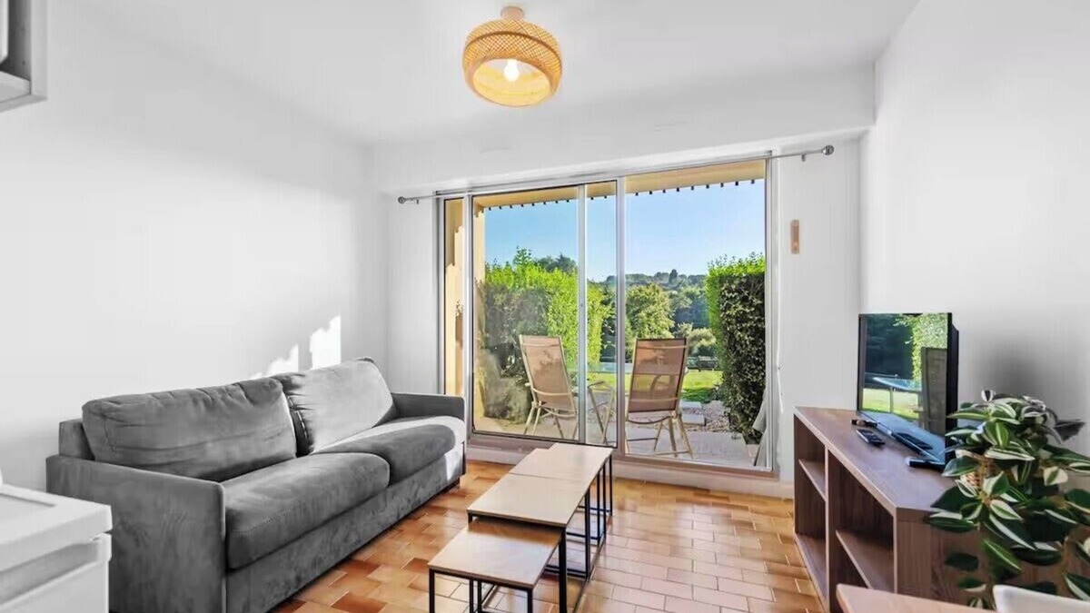 Clair Valon Apartment | Apartment with view on the golf of Houlgate
