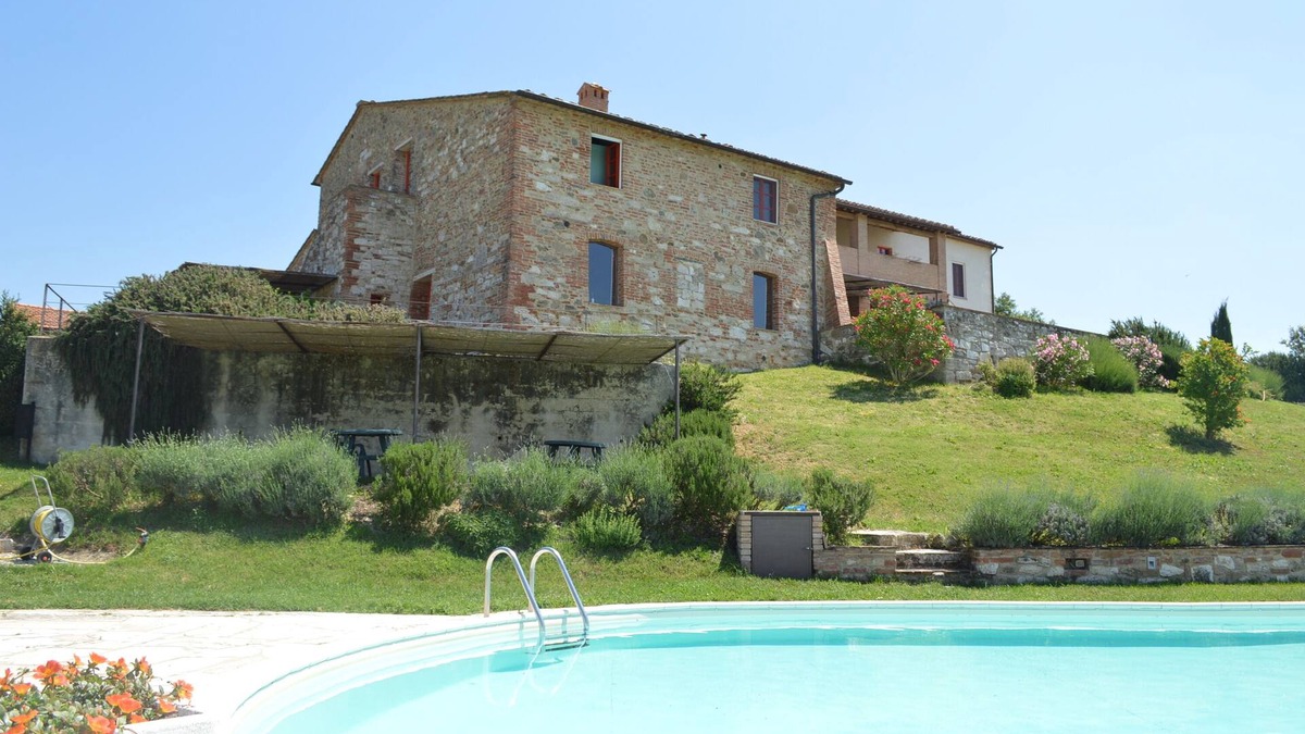 Torre A Castello Apartment | Apartment with wonderful view in the Crete Senesi