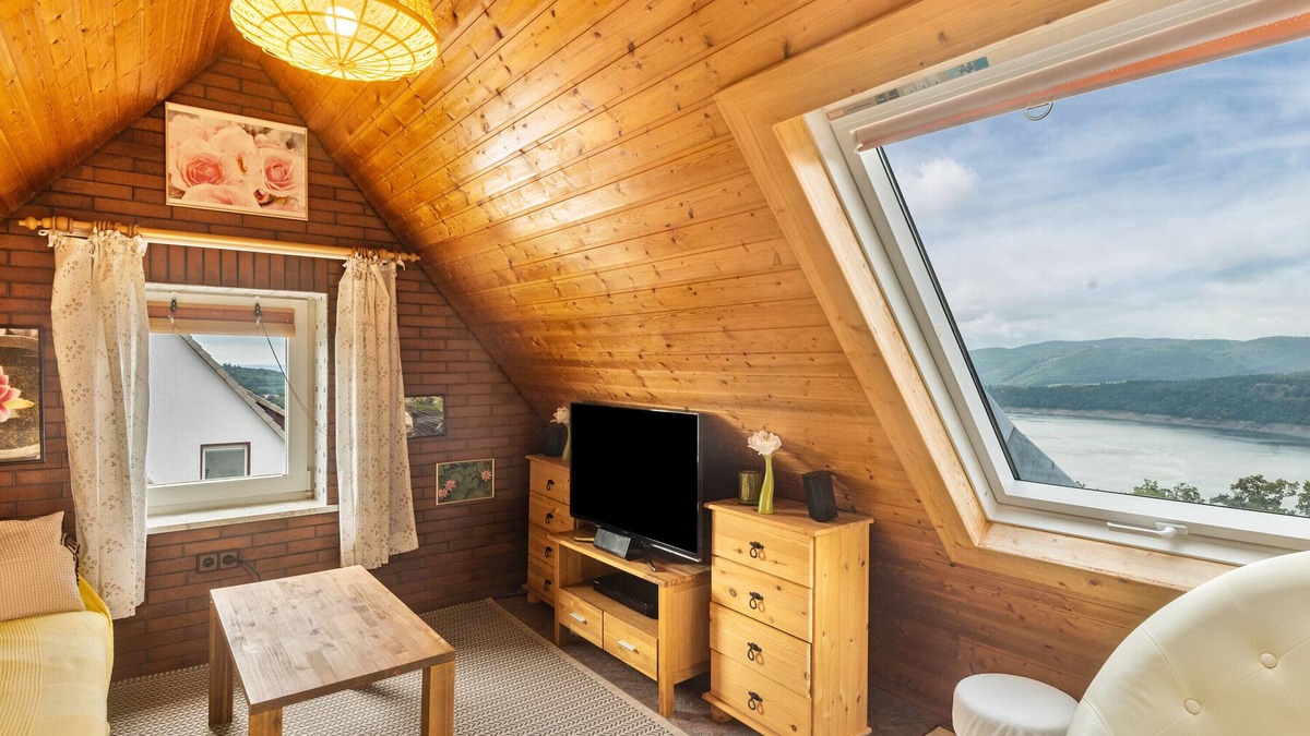 Waldeck Apartment | Apartment 'Wohnung Kranich Mit 1 Schlafzimmer' with Lake View and Wi-Fi