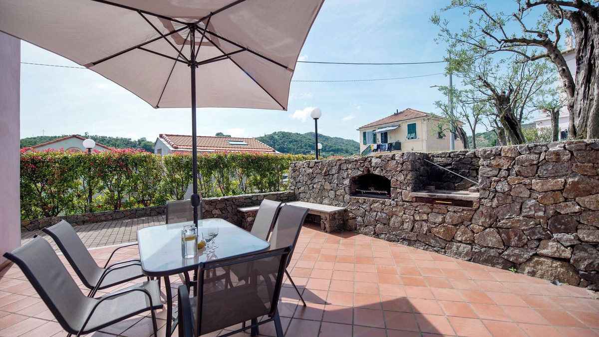 Celle Ligure Apartment | Apartment 'Zafferano Suites - Mirto' with Sea View, Private Terrace and Wi-Fi