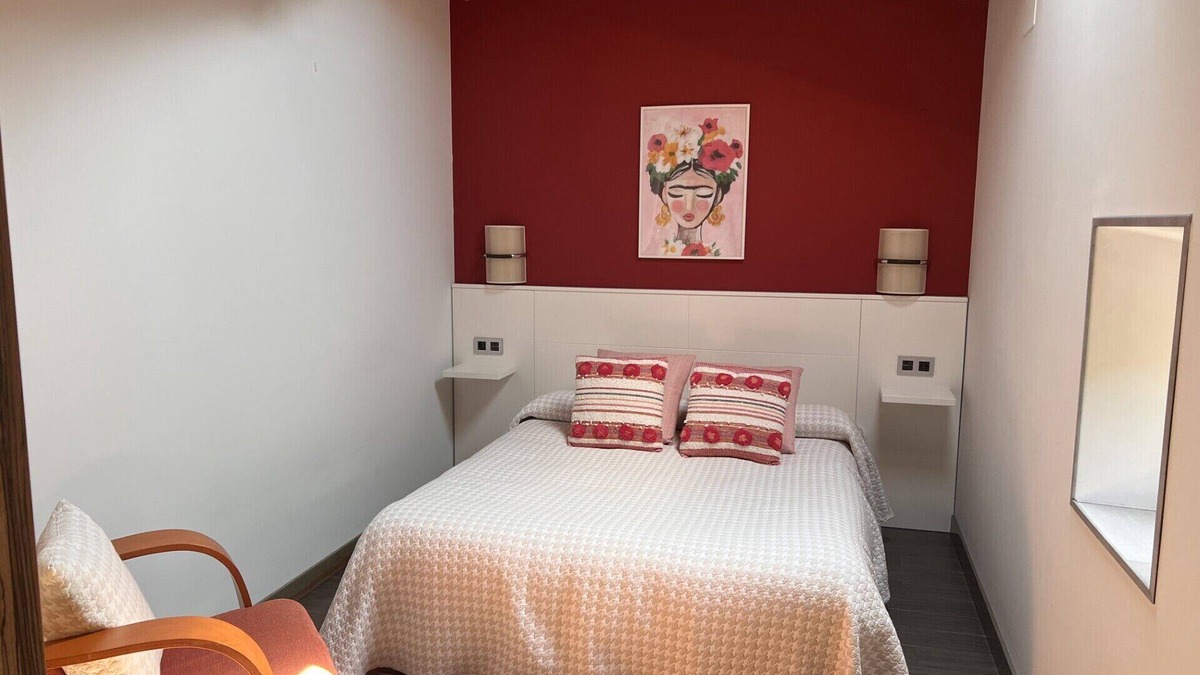 Ituren Apartment | Apartment 'Zaldiko' with Mountain View, Wi-Fi and Air Conditioning