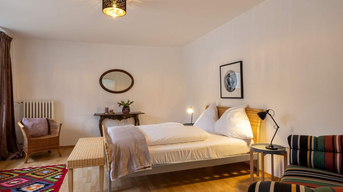 Ebern Apartment | Apartment zum Brunnen (65 sqm) with 2 bedrooms and view of the castle