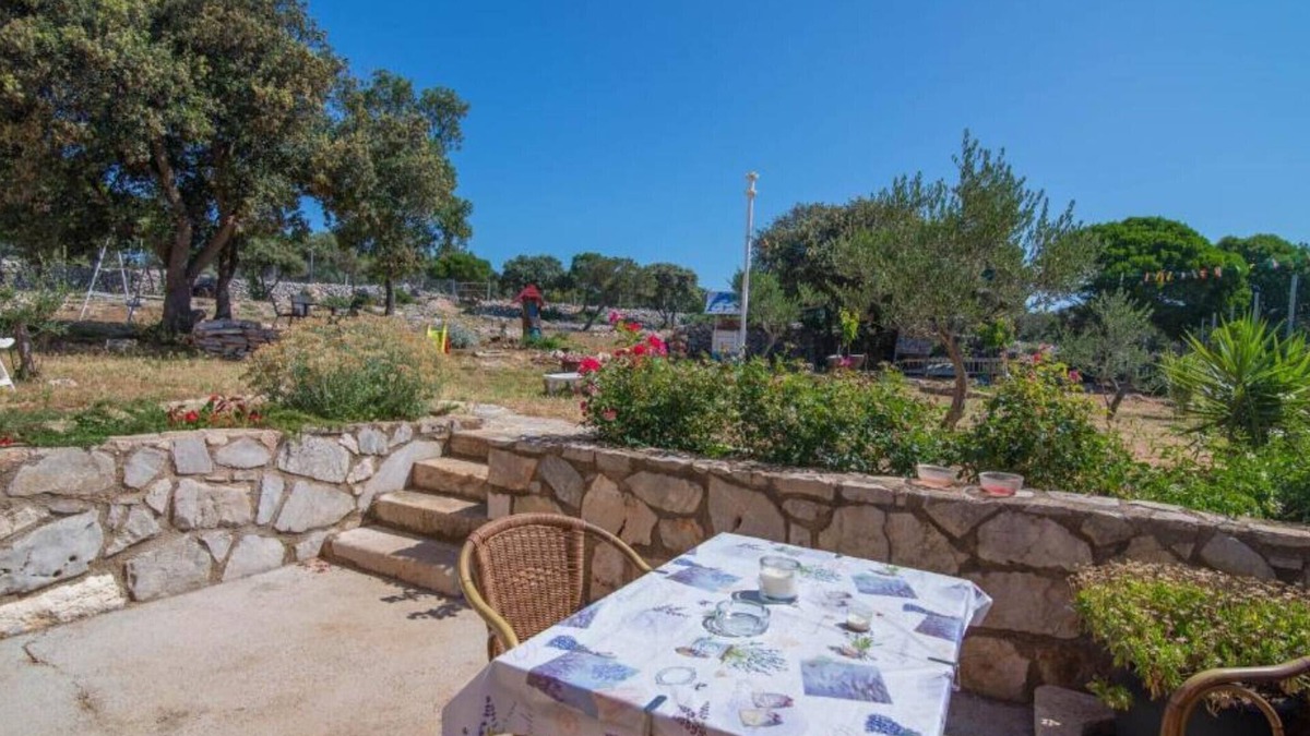 Veli Losinj Apartment | Apartments Bonic - Two Bedroom Apartment with Balcony