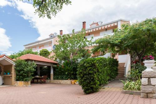 Simuni Apartment | Apartments by the sea Simuni, Pag - 4083