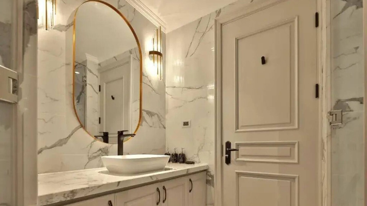 Hai Ba Trung Apartment | Apartments by Vitrine - 2 BR apartment