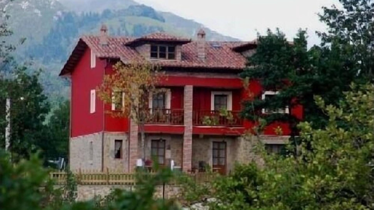 Cangas de Onis Cottage | Apartments El Picoretu for 4 people