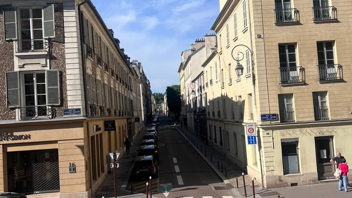 Saint-Louis Apartment | Apartments for rent in the saint louis district, 5 minutes from the château