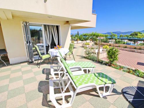 Drace Apartment | Apartments Gusti - One Bedroom Apartment with Terrace and Sea View