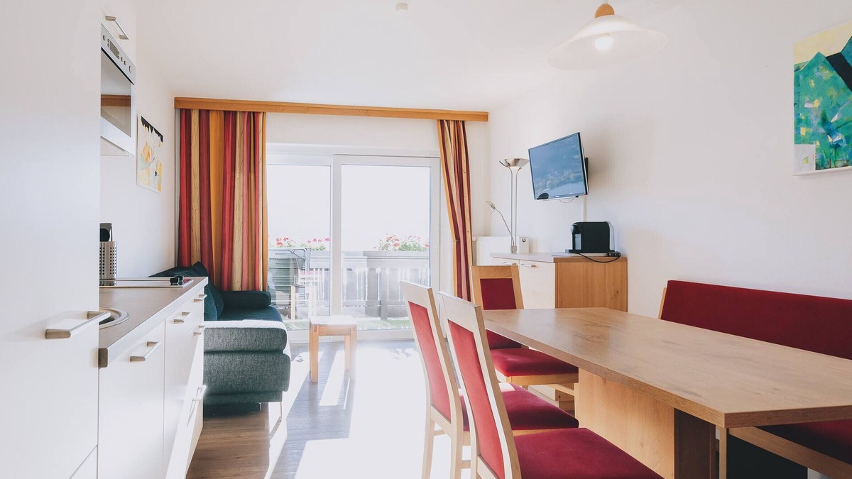 Zell am See Apartment | Apartments Haus Altenberger - Bergblick, Mountain view & Balcony