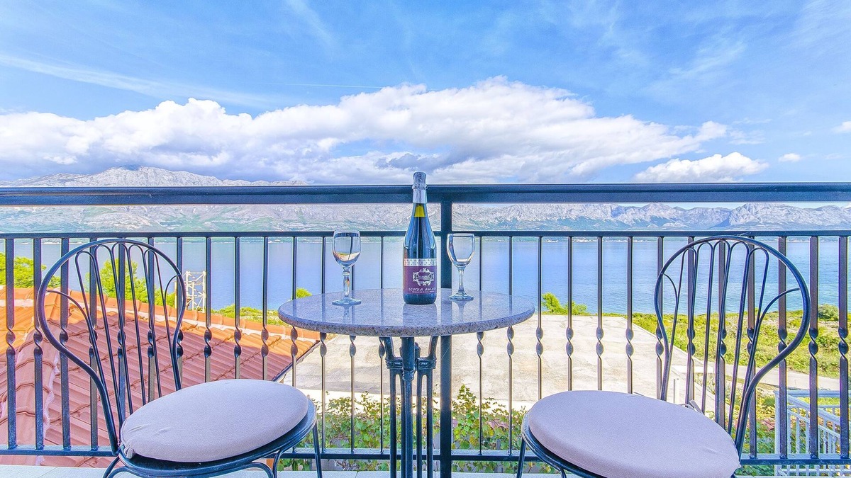 Sucuraj Apartment | Apartments Rose (47571-A2) - Sucuraj - island Hvar