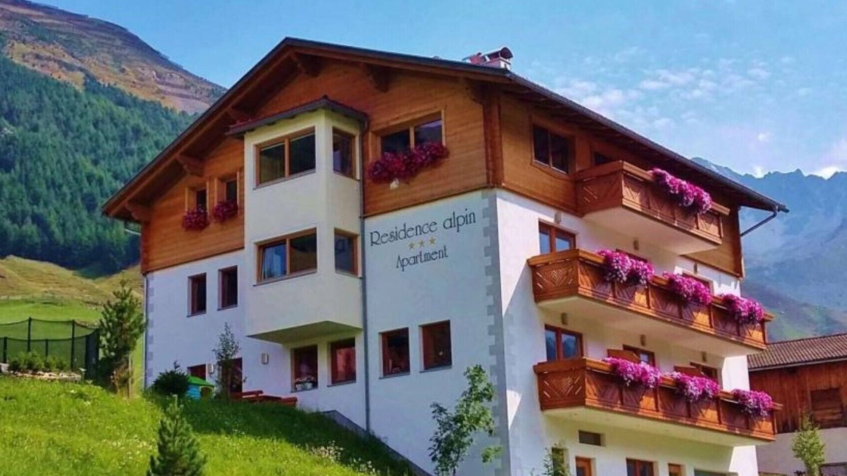 Melago Apartment | Apartments in the most beautiful panoramic location for families and groups (alpine)