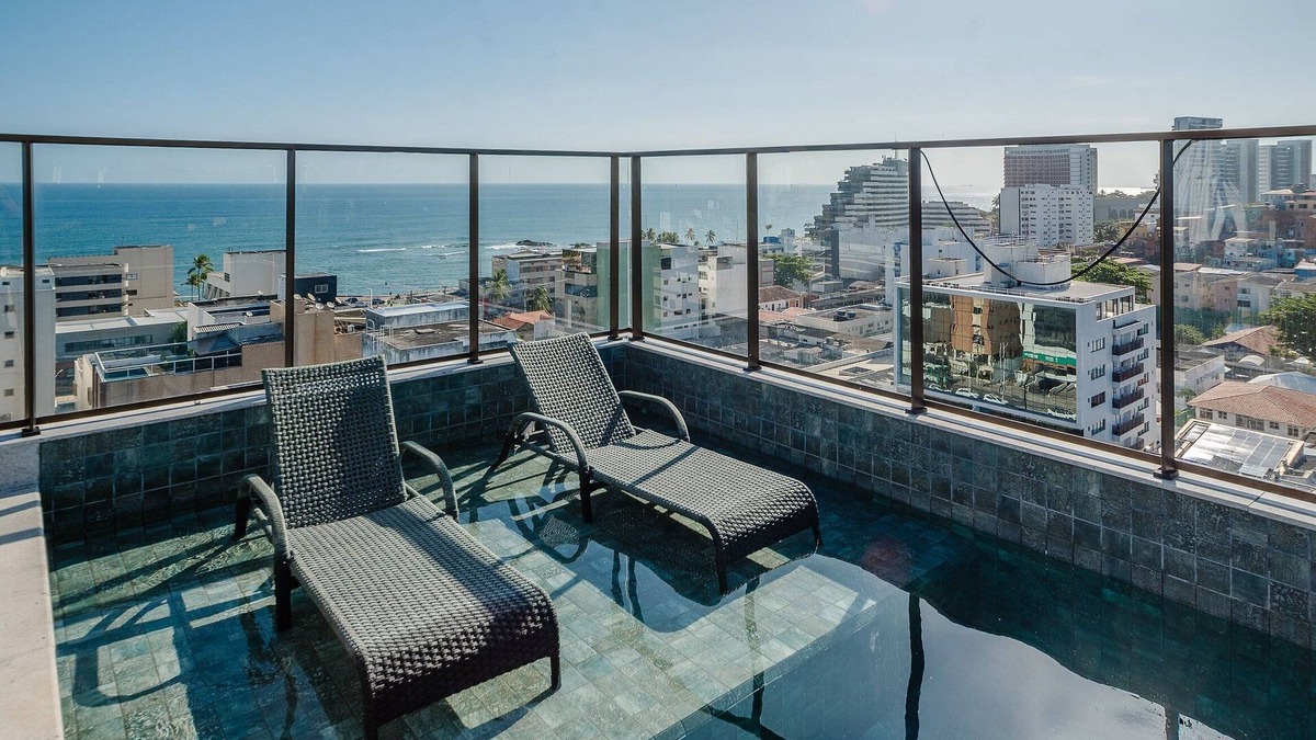 Ondina Apartment | Apartments in Building With Swimming Pool in Ondina - SSA - HOA