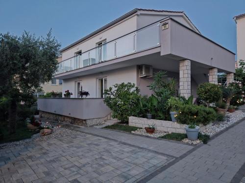 Malinska-Dubasnica Apartment | Apartments Melin