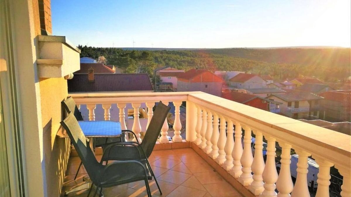 Gornji Karin Apartment | Apartments Milic - Studio Apartment with Sea View 4