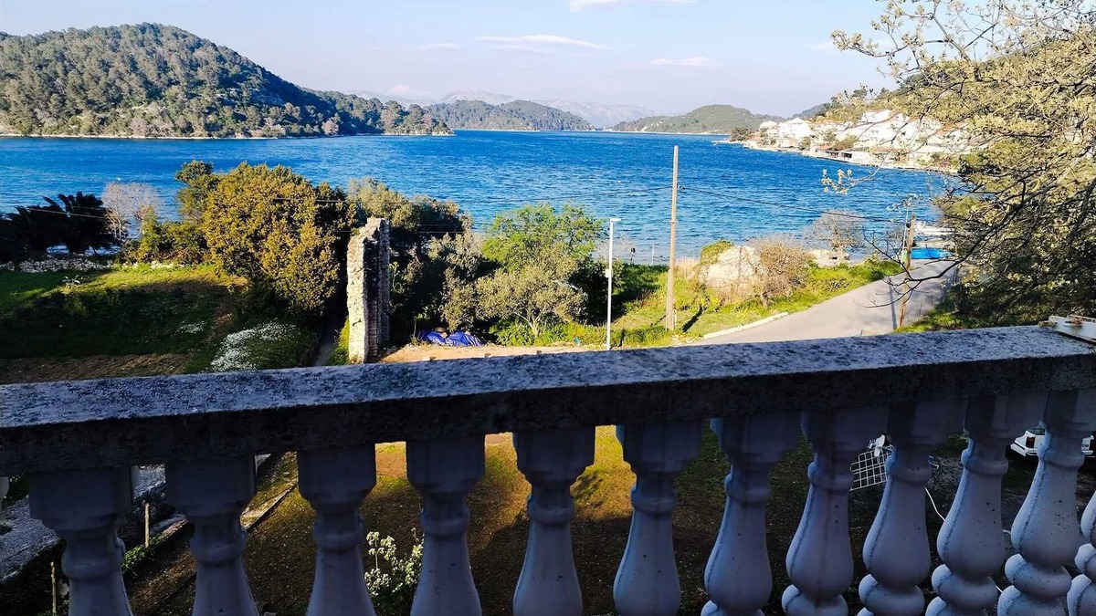 Govedari Apartment | Apartments Patricija One bedroom apartment with balcony and sea view