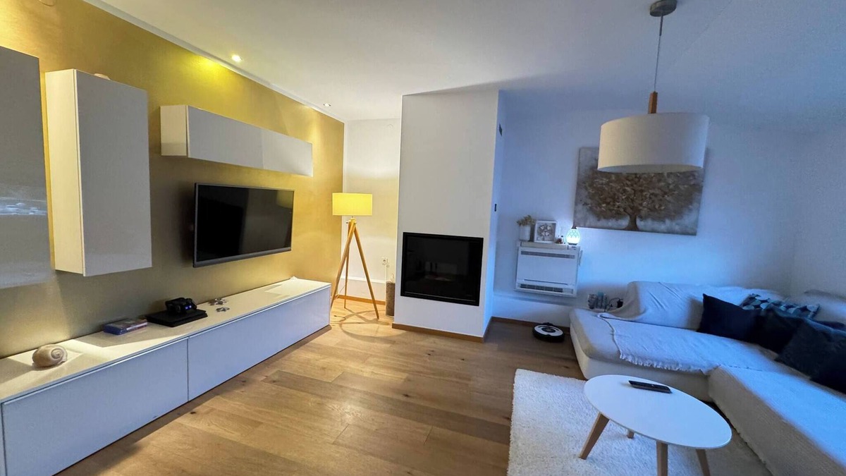 Rab Town Apartment | Apartments Raffaello 3-Bedroom Apartment with Shared Pool