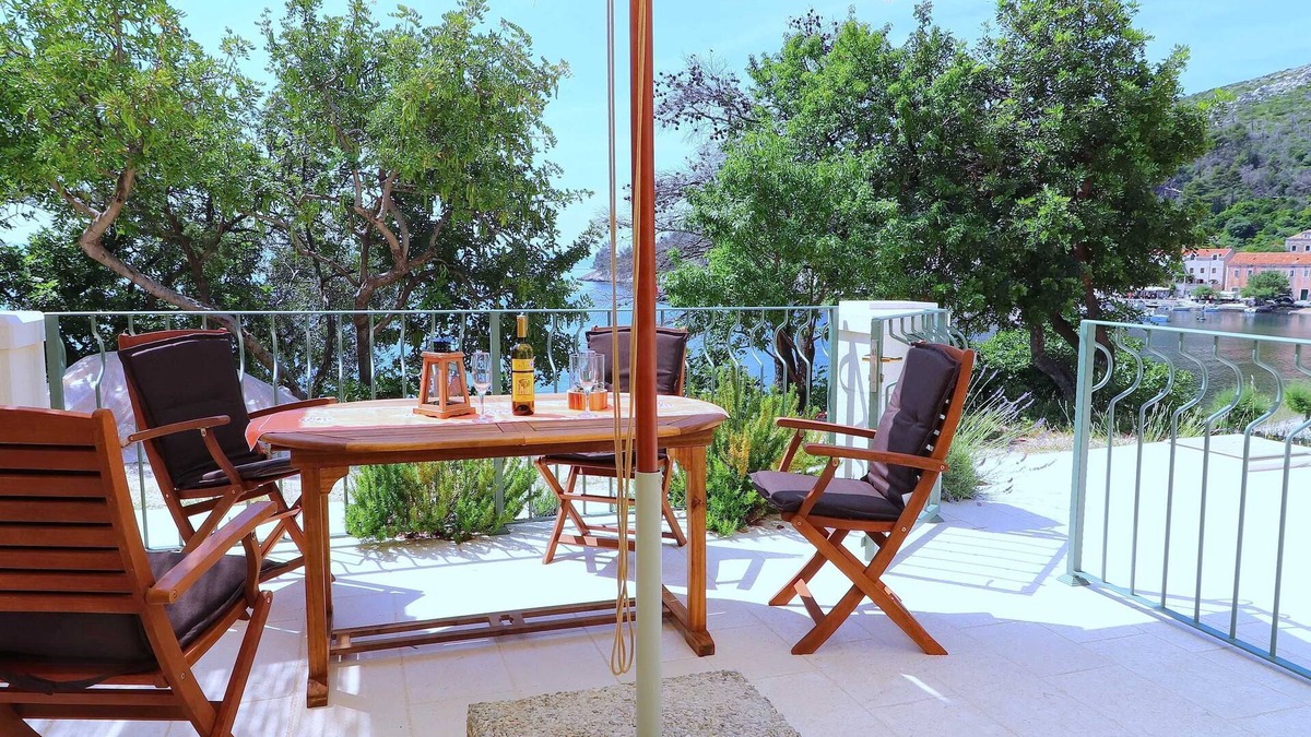 Trstenik Apartment | Apartments Seafront Silence