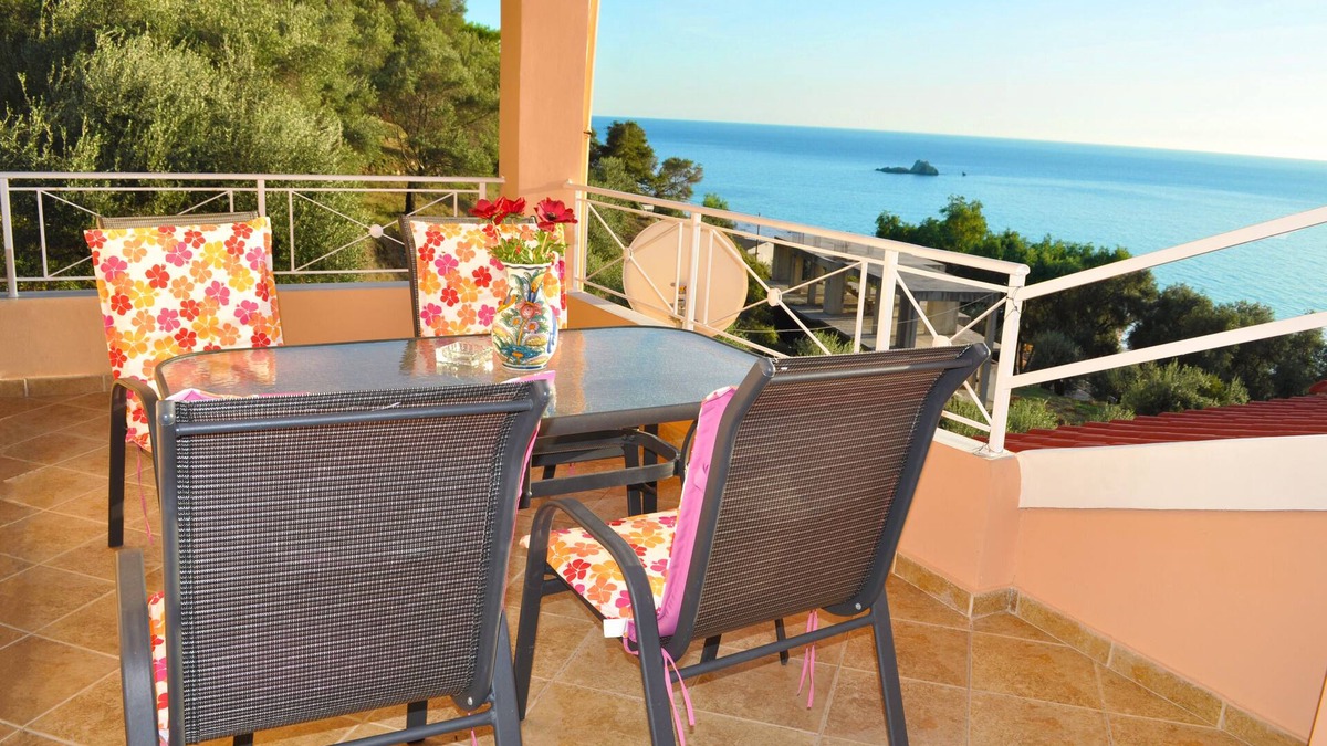 Sinarades Apartment | Apartments "Tonia" in Pelekas beach