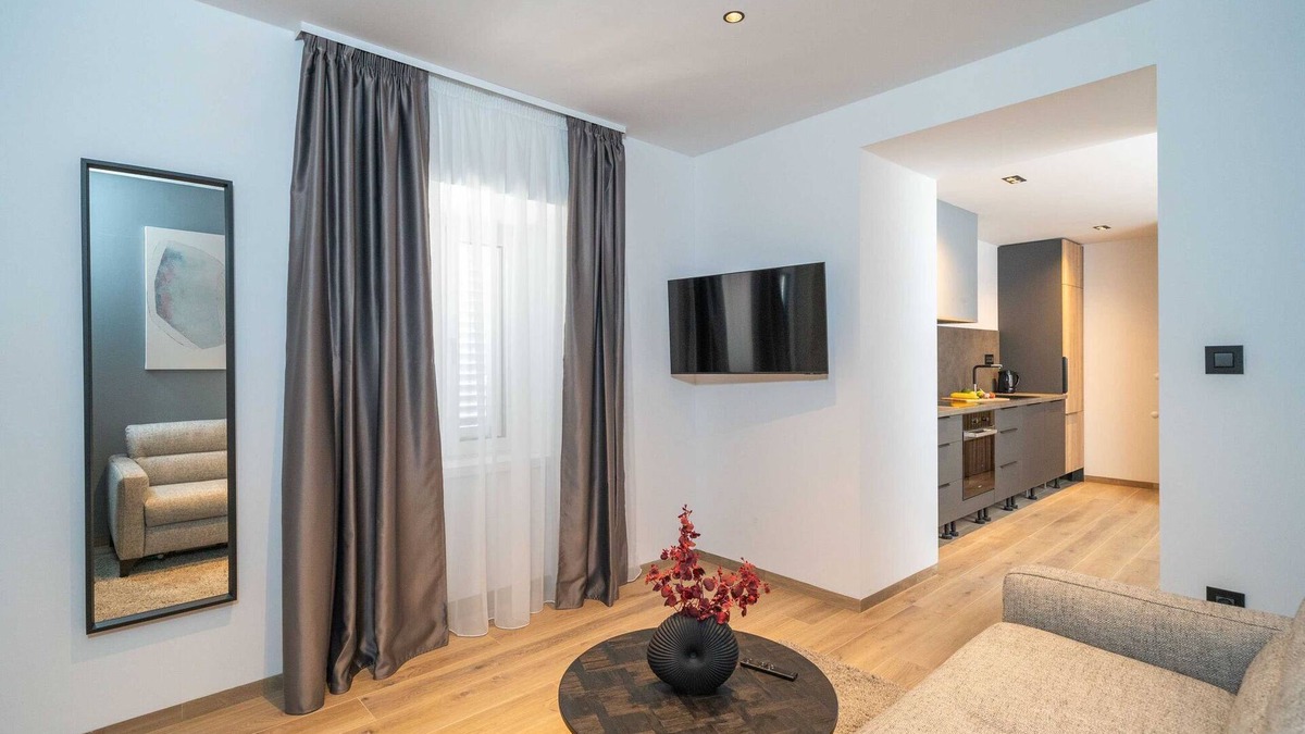 Cavtat Old Town Apartment | Apartments Villa Royale - Premium One Bedroom Apartment with Sea View