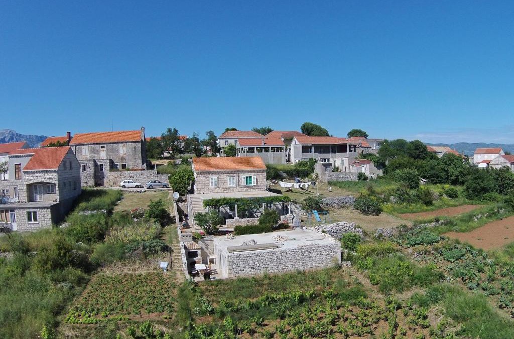 Vela Glavica Apartment | Apartments with parking space Lumbarda, Korcula - 4429