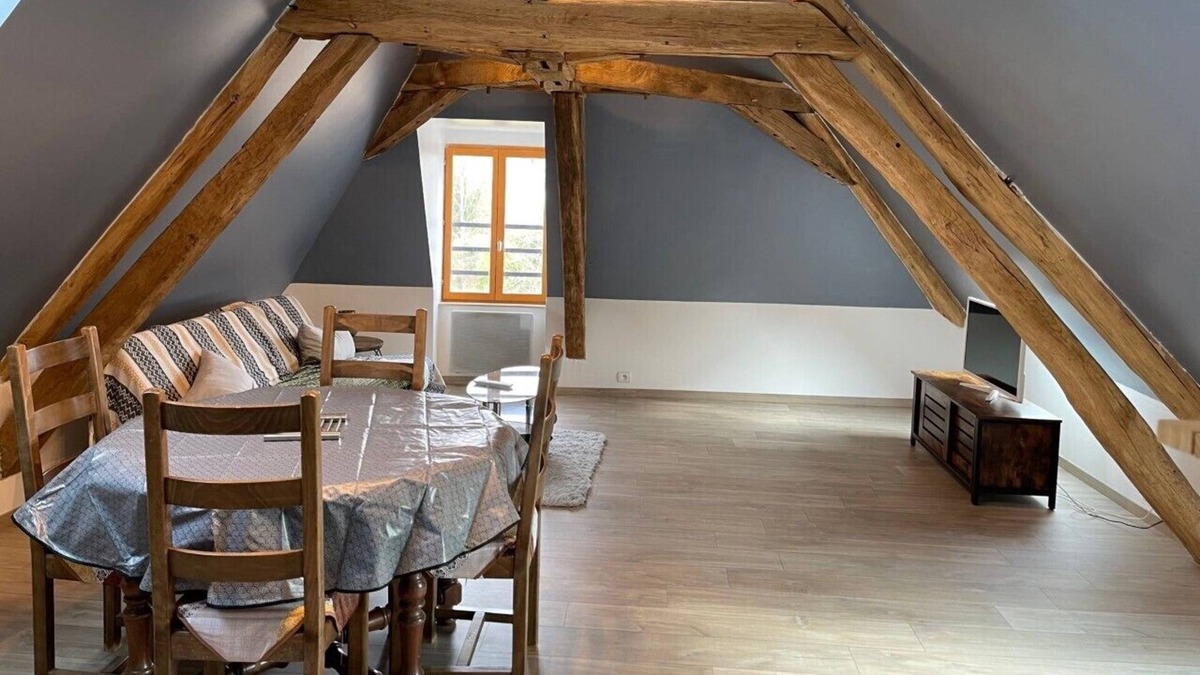 Savigny-en-Sancerre Apartment | ApartmentT3 with old-world charm