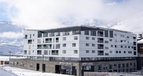 Tignes le Lac Hotel | Apex2100 International Ski Academy Tignes