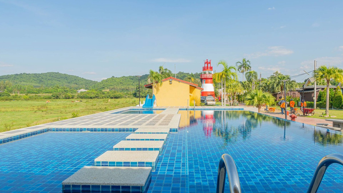 Bang Sare Hotel | Apinya Resort Bangsarey
