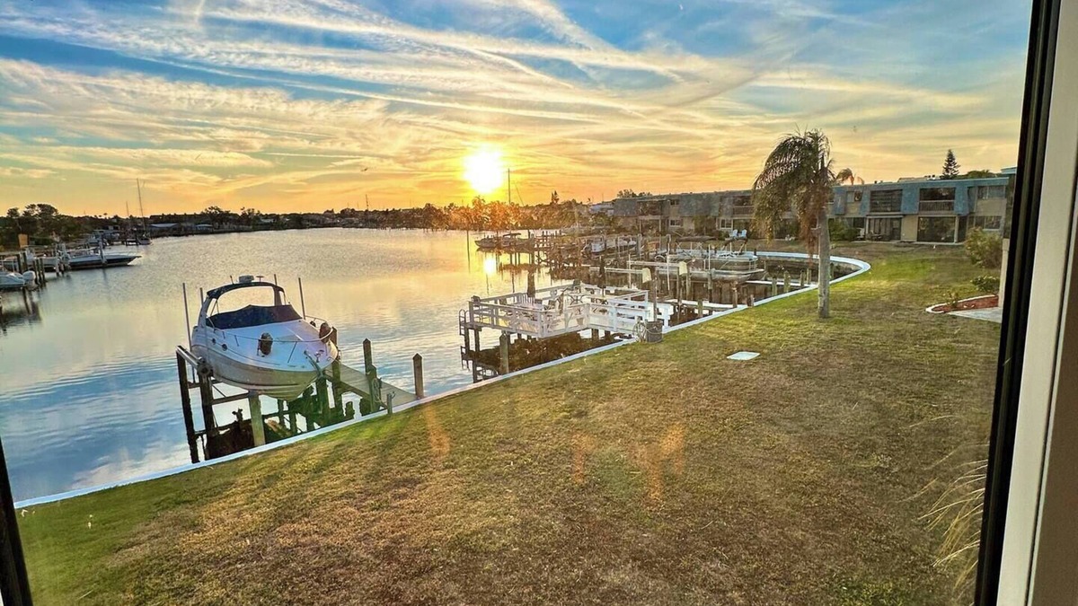 Bal Harbour Condo | Apollo Beach waterfront condo with pool.