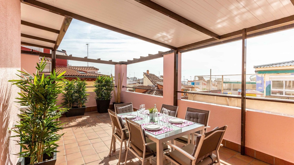 Embajadores Apartment | Apolo Terrace II apartment in Madrid