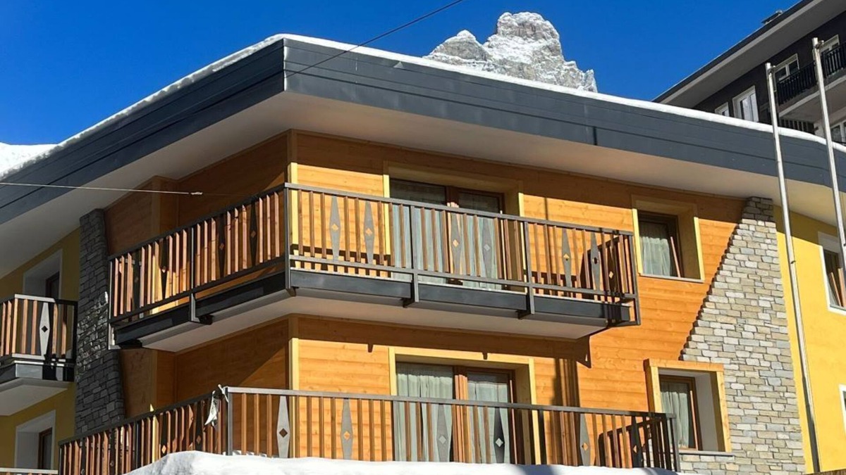 Cervinia Apartment | App 5 Two-rooms apartment centrally located close to the slopes