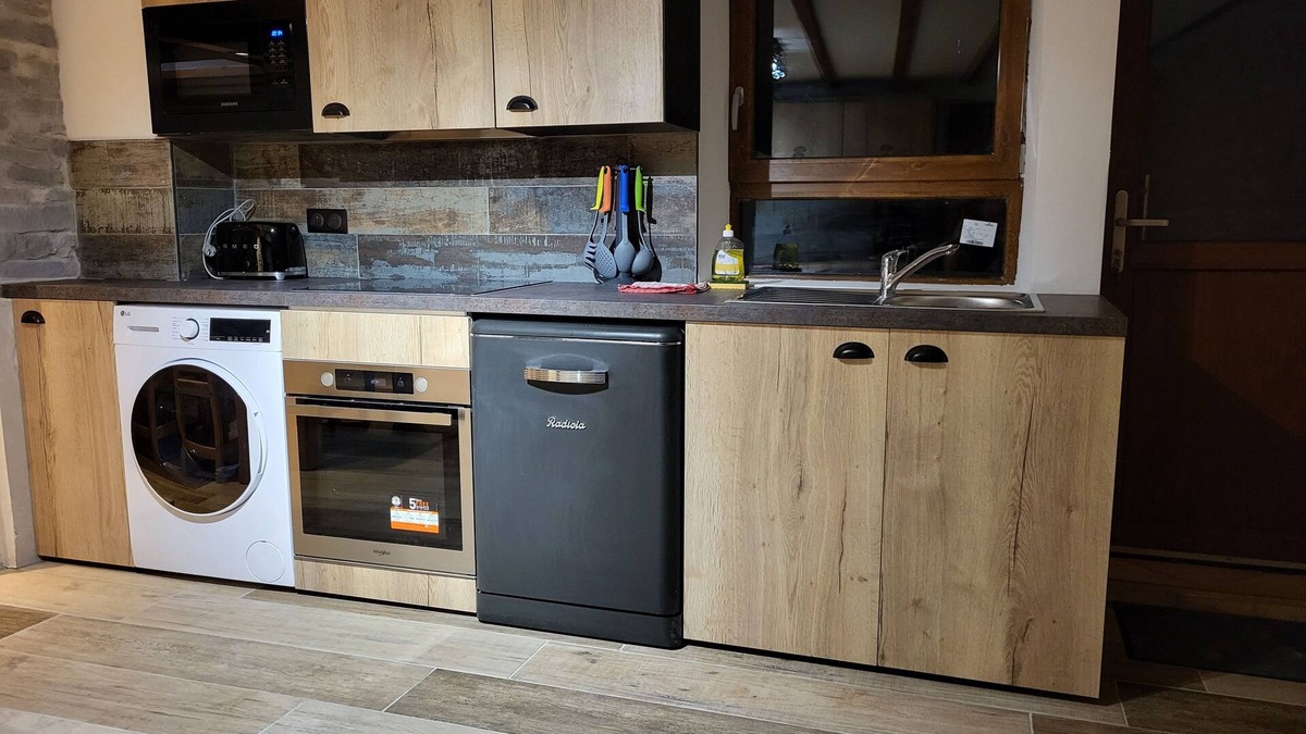 La Chapelle-devant-Bruyeres Apartment | Appartement de 80 m2 Entierement Rénové Proche de Nature et Hautes Vosges