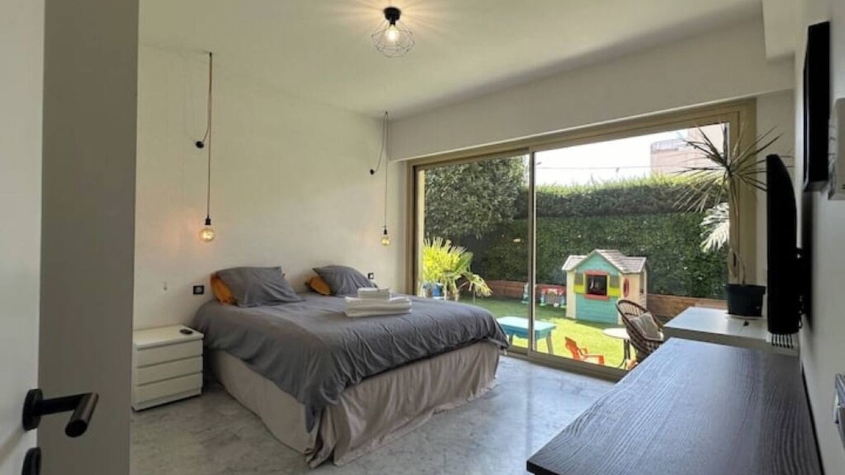 Saint-Laurent-du-Var Apartment | App with garden 50 m from beaches and restaurants