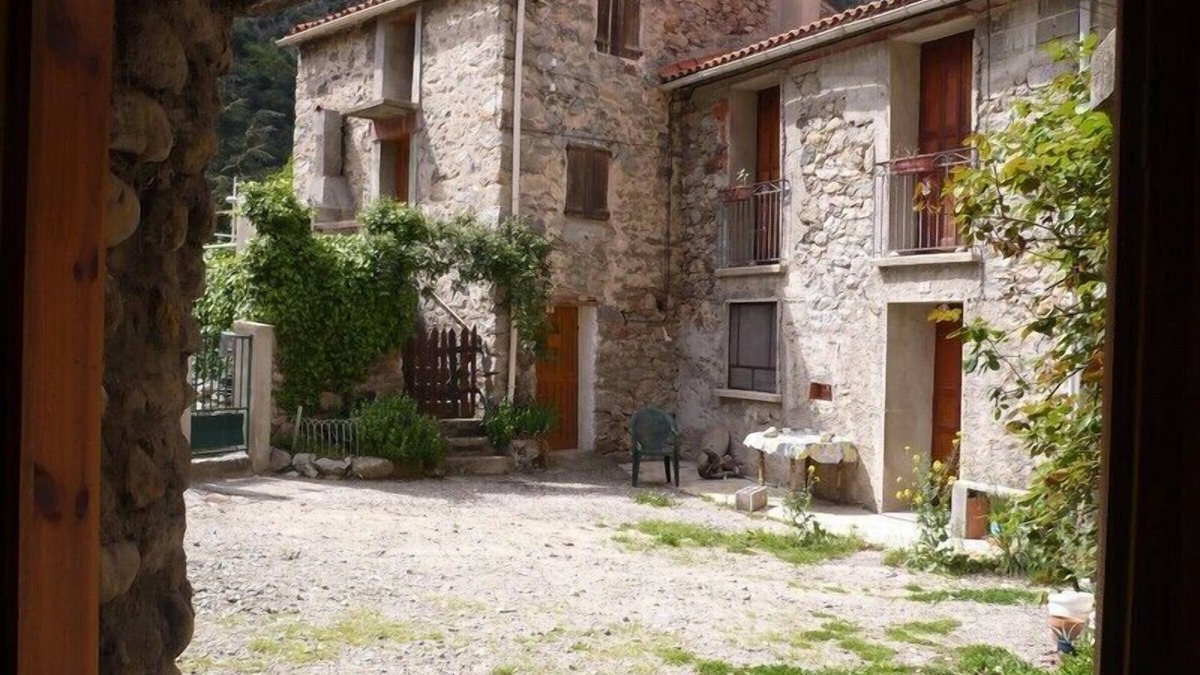 Casteil Apartment | Appart 40 m2 R C in small village at the foot of Mount Canigou