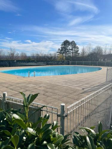 Sainte-Suzanne Apartment | Appart 41 Montbéliard: calme et cosy + piscine