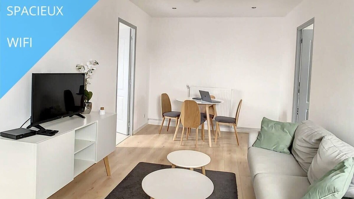 Saint-Acheul Apartment | APPART CENTRE VILLE TOUT CONFORT 4PERS GARE WIFI