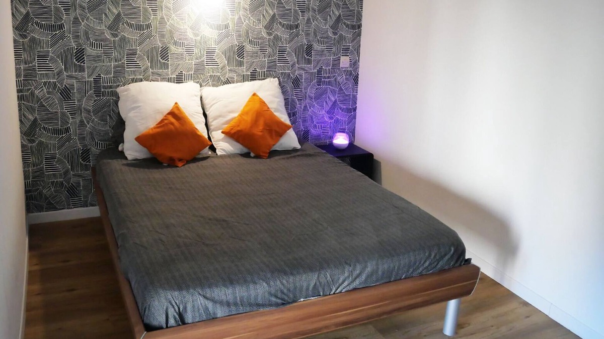Chasseneuil-du-Poitou Apartment | Appart Hotel T1 EasyPop - 5 min Futuroscope - Rentals du Grand Pont