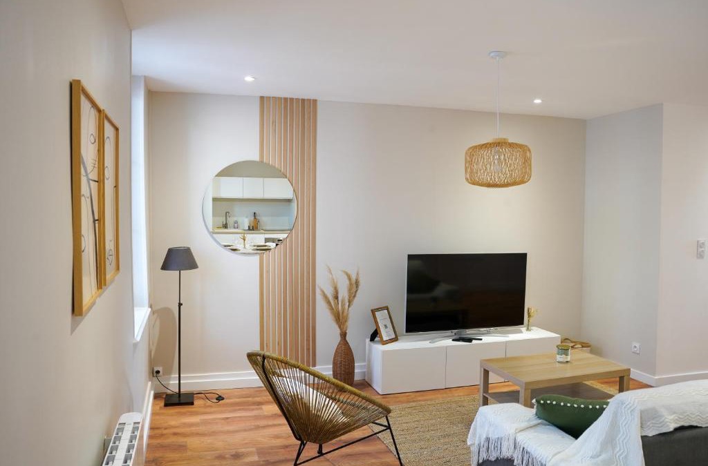 Bourg-en-Bresse Apartment | Appart Lumineux 150 m de la Gare