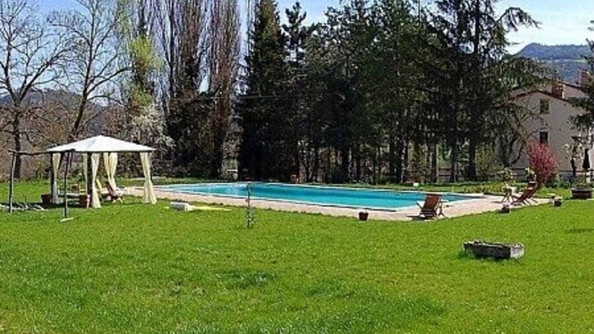 Montone House | Appartamento Aria A: A characteristic apartment surrounded by meadows and by green hills, with Free WI-FI.