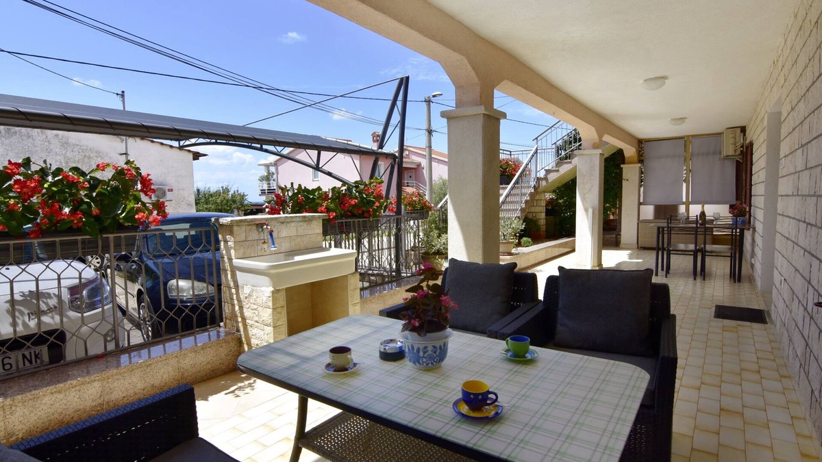 Murine Apartment | Appartamento Erin con 2 Bagni, 2 Condizionatori D'aria, Terrazzo